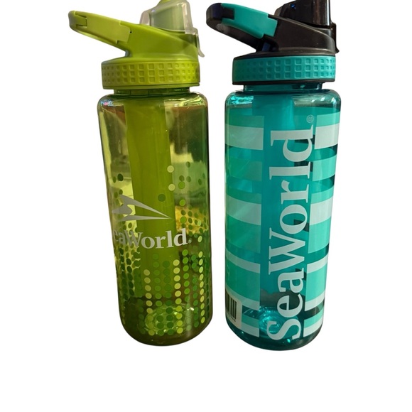 NWT Brand New SeaWorld 32 Fl Oz By Tritan Set of 2 Tumblers - Picture 1 of 12